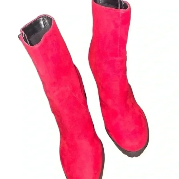 Guess Red Suede Boots - Picture 3 of 10